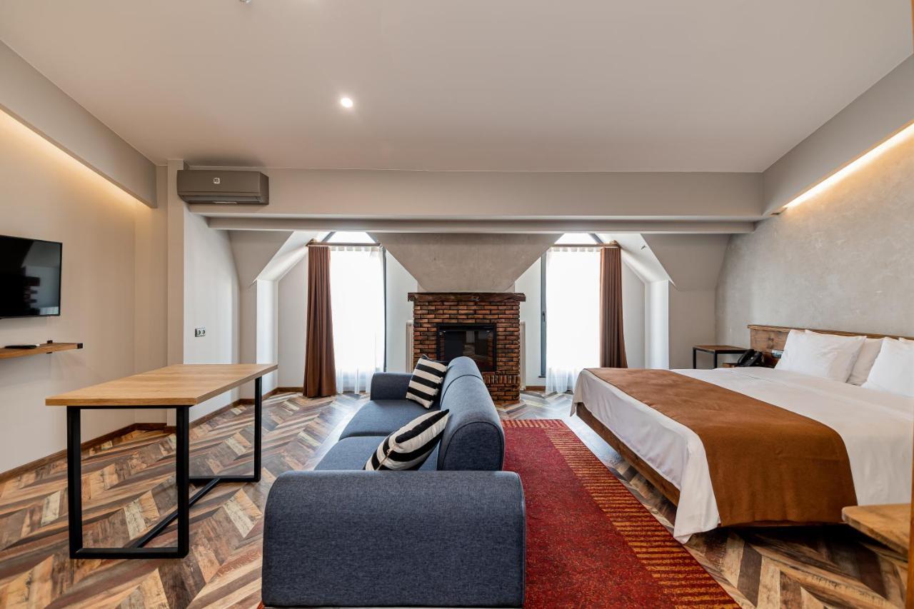 Ivy Hotel Тбілісі Екстер'єр фото