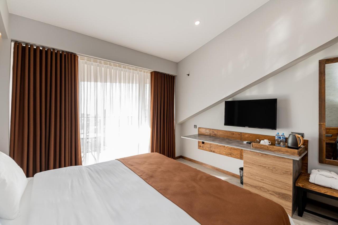 Ivy Hotel Тбілісі Екстер'єр фото