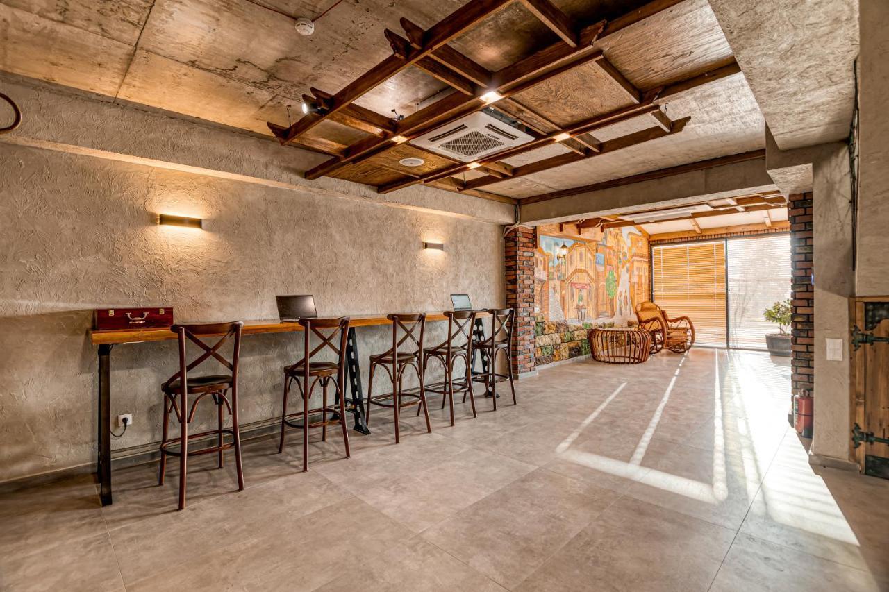 Ivy Hotel Тбілісі Екстер'єр фото